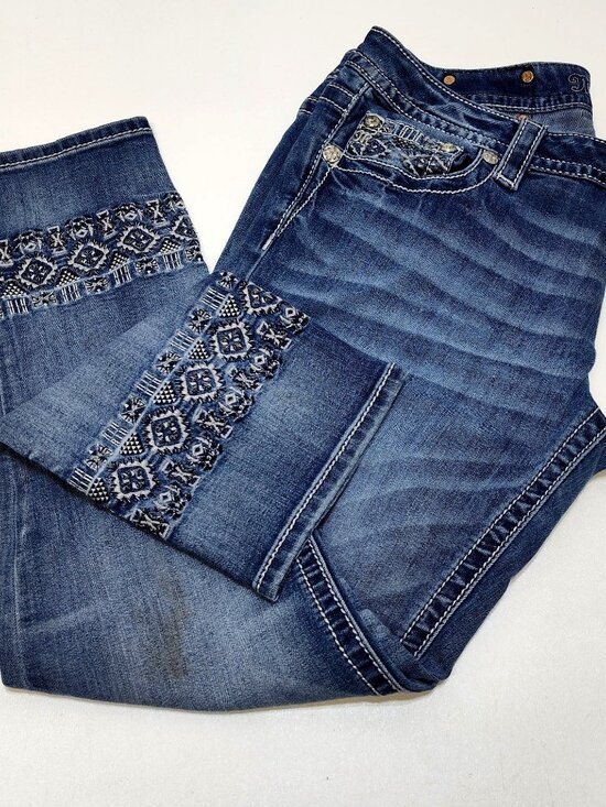 Miss Me Signature Cuffed Skinny Low-Rise Jeans Sz 33 Denim Embroidered JP7680CK2 - Picture 1 of 9